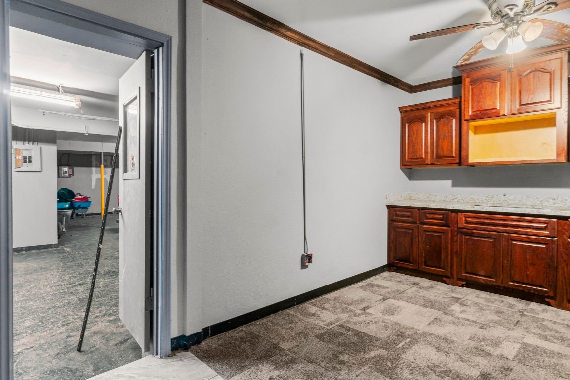1018 Shaver Street Pasadena, TX 77506 - Photo 19 of 43 a view of storage and utility room