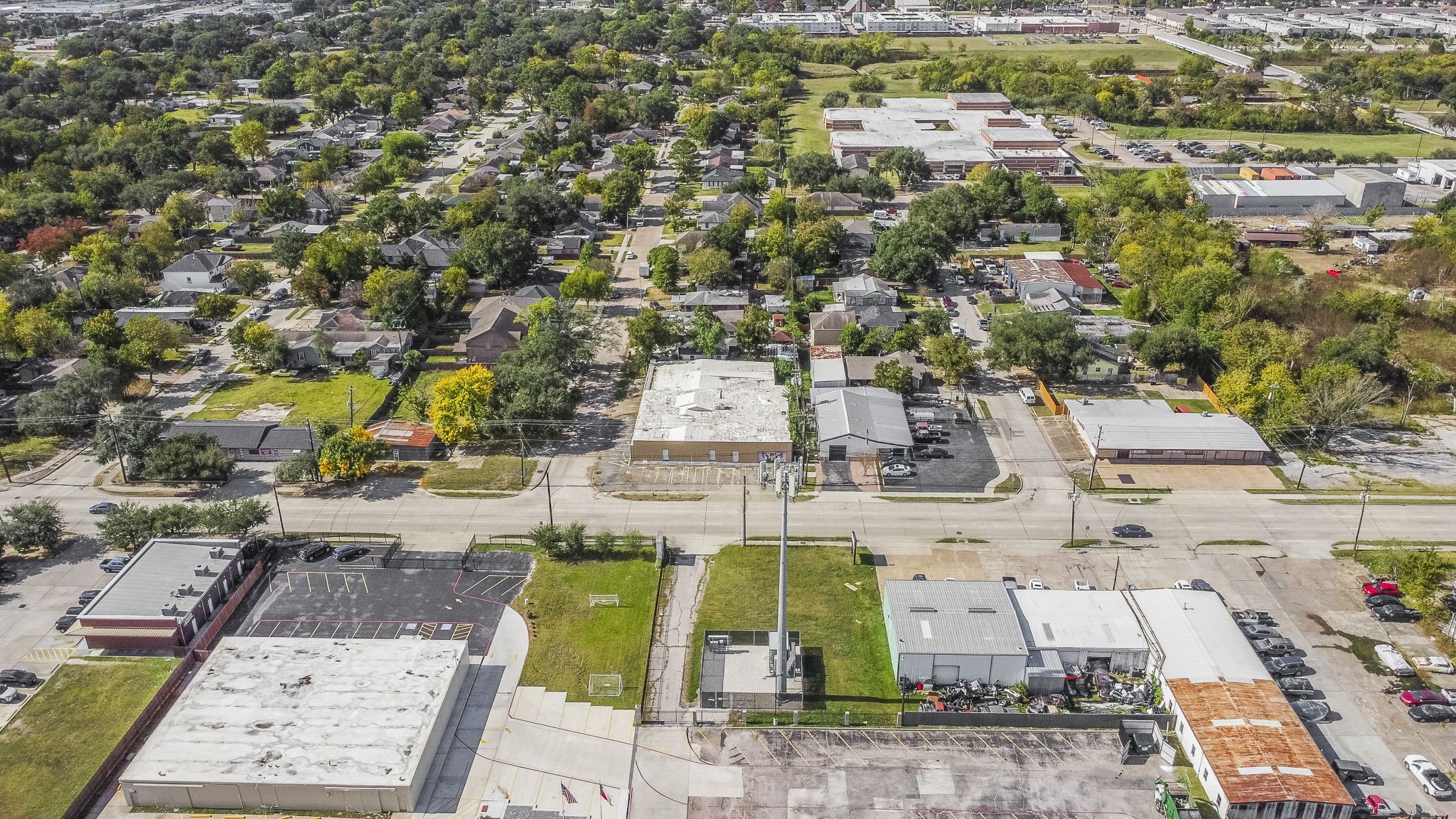 1018 Shaver Street Pasadena, TX 77506 - Photo 33 of 43 an aerial view of a city with residential houses