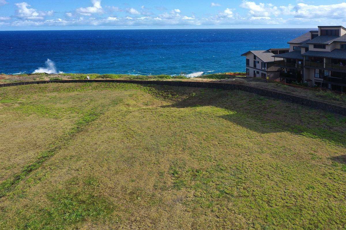 1645 Pe'e Road Koloa, HI 96756 - Photo 2 of 12 a view of an ocean from a bathroom
