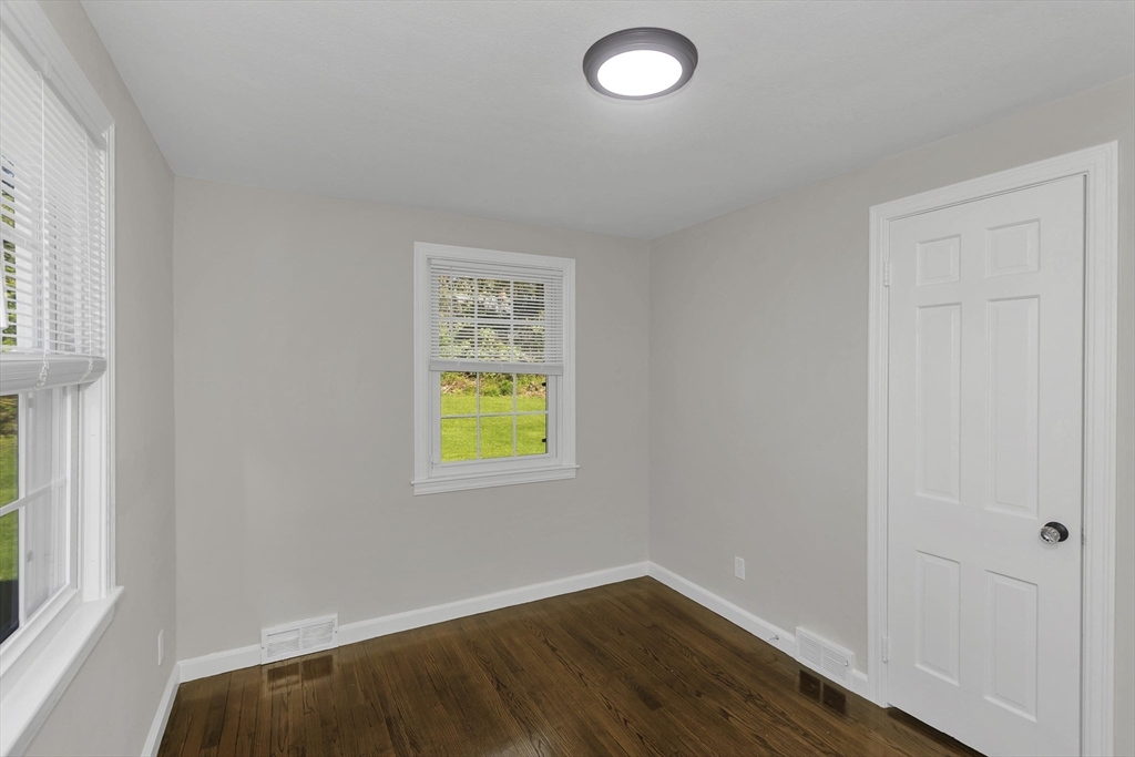 94 Porter Road East Longmeadow, MA 01028 - Photo 30 of 41 Gallery Image 30