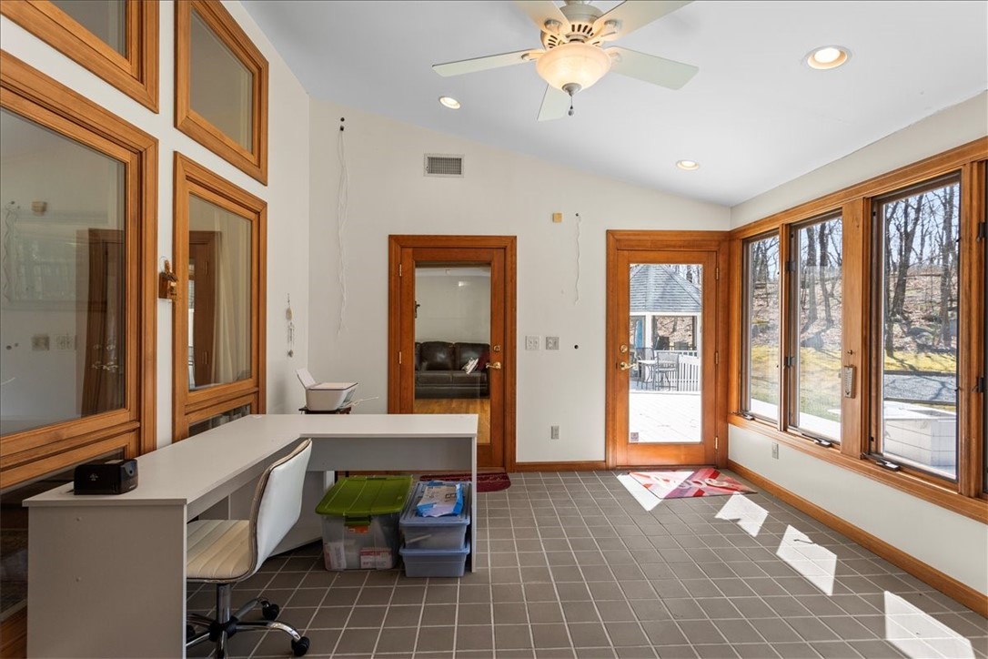 278 Tower Hill Road Cumberland, RI 02864 - Photo 11 of 50