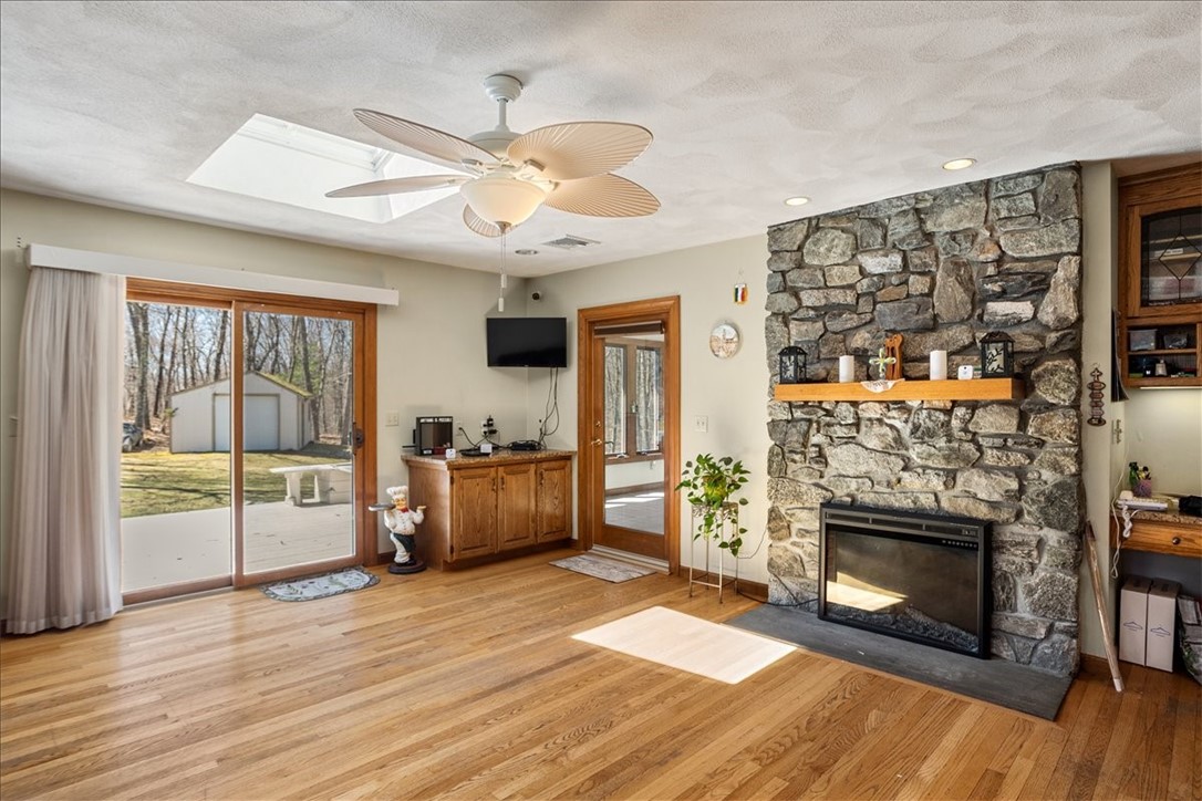 278 Tower Hill Road Cumberland, RI 02864 - Photo 15 of 50