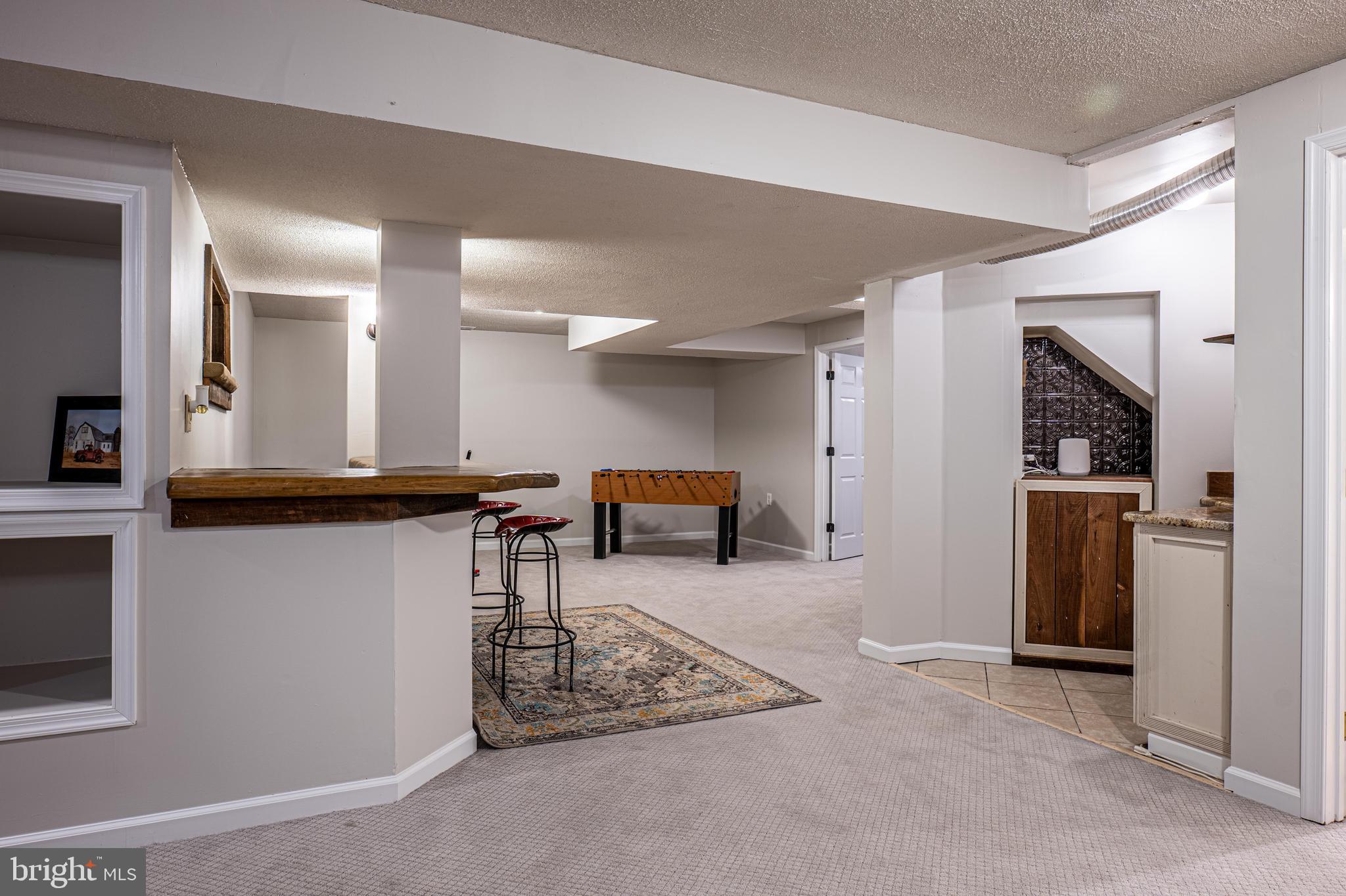 9833 Fox Road Frederick, MD 21702 - Photo 43 of 48 a living room with furniture