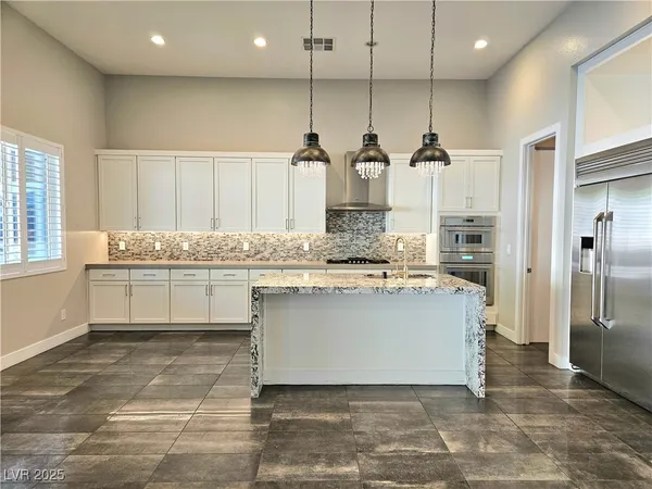 $6,000 | 12374 Skyracer Drive, Las Vegas, NV 89138