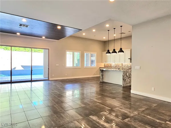 $6,000 | 12374 Skyracer Drive, Las Vegas, NV 89138