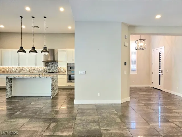 $7,500 | 12374 Skyracer Drive, Las Vegas, NV 89138