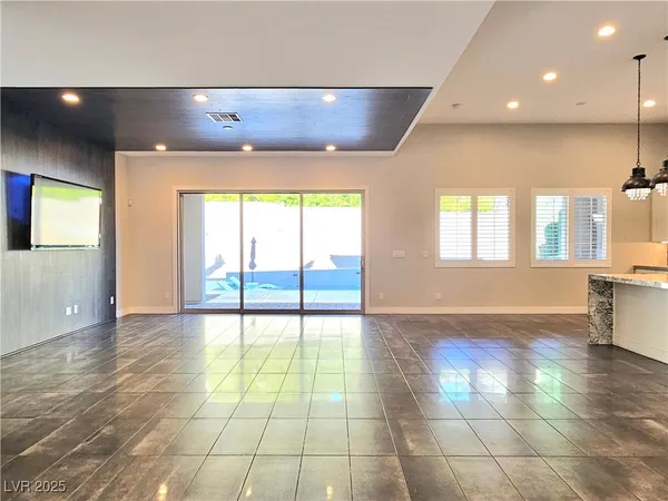 $6,000 | 12374 Skyracer Drive, Las Vegas, NV 89138