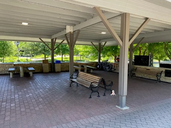 $1,685 | 5s100 Pebblewood Lane, Unit D2, Naperville, IL 60563