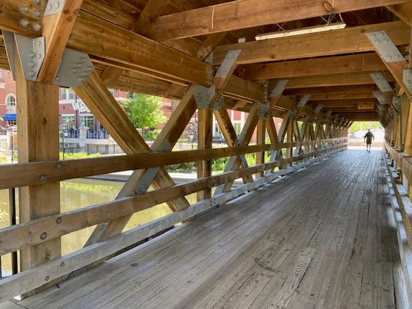 $1,685 | 5s100 Pebblewood Lane, Unit D2, Naperville, IL 60563