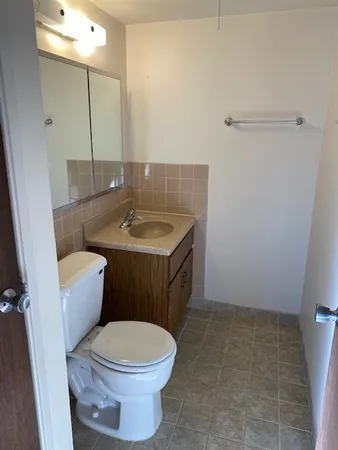 $1,685 | 5s100 Pebblewood Lane, Unit D2, Naperville, IL 60563