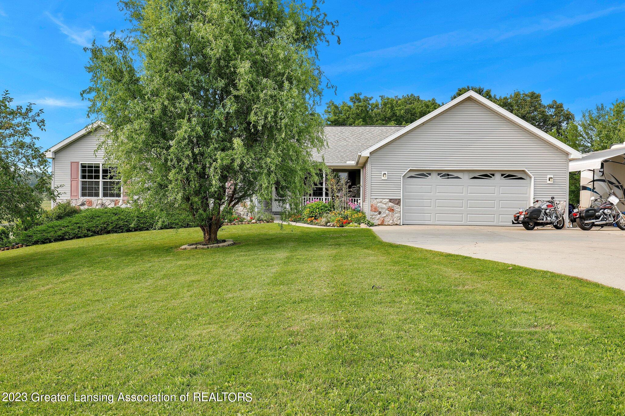 2233 Holt Road Williamston, MI 48895 - Photo 4 of 57 60-web-or-mls-Open Ended Media-61