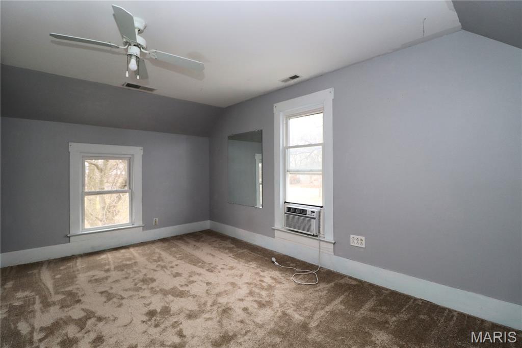 302 Goodall Street Worden, IL 62097 - Photo 17 of 23