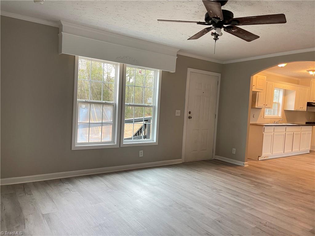 6581 Crestline Road Laurinburg, NC 28352 - Photo 3 of 19