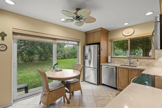 $424,000 | 4239 Carriage Drive, Unit 36, Sarasota, FL 34241