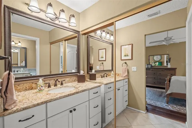 $424,000 | 4239 Carriage Drive, Unit 36, Sarasota, FL 34241