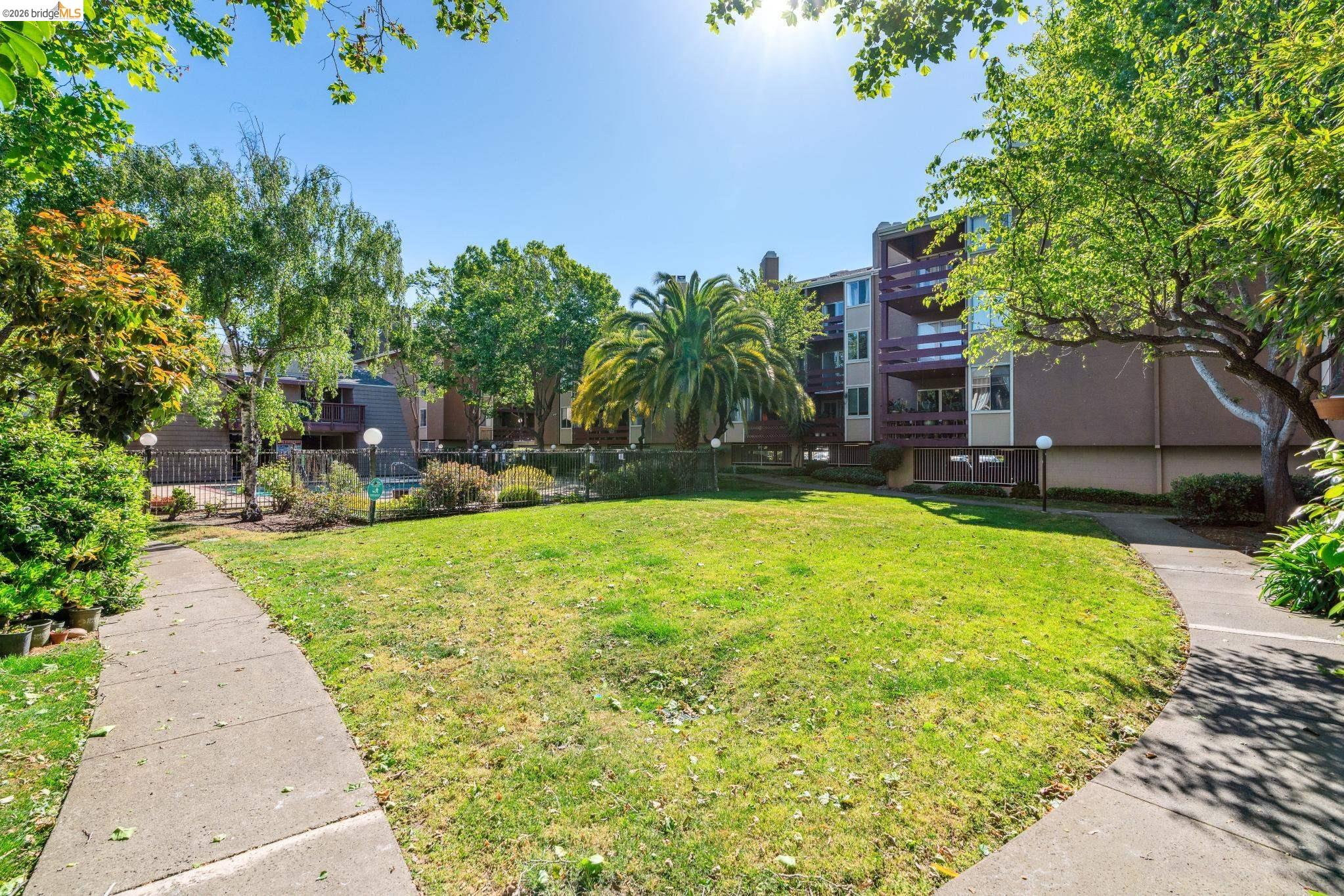 2121 Vale Road, Unit 121 San Pablo, CA 94806 - Photo 37 of 41