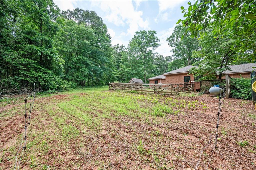 801 Buford Carey Road Hull, GA 30646 - Photo 10 of 68