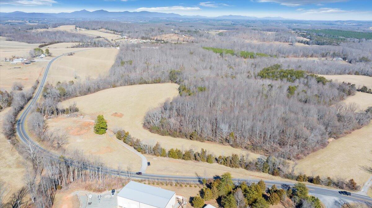 5236 White House Road Moneta, VA 24121 - Photo 20 of 22 20240208131652407407000000-o (1)