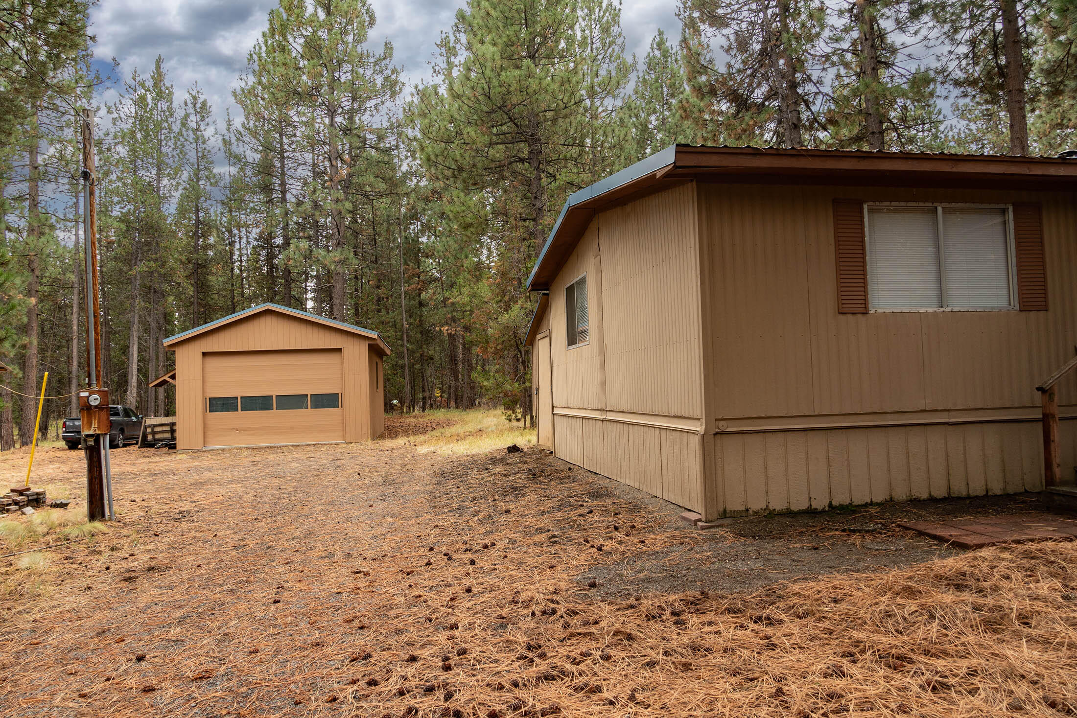 17069 Spring River Road Bend, OR 97707 - Photo 3 of 15 17069 Spring River Rd_0074 copy