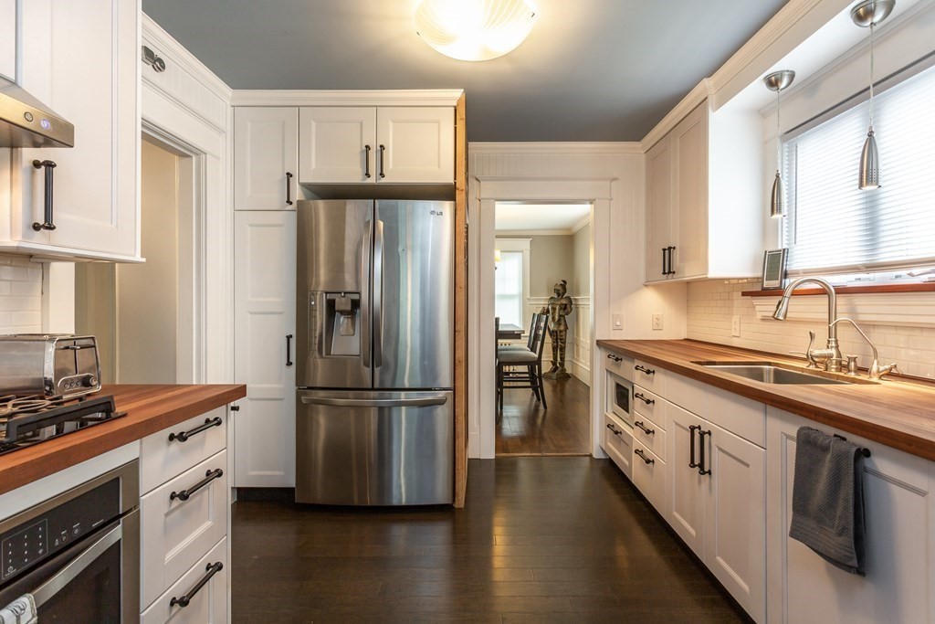 355 Rochester Street Fall River, MA 02720 - Photo 15 of 32 Gallery Image 15
