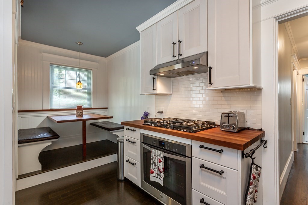 355 Rochester Street Fall River, MA 02720 - Photo 19 of 32 Gallery Image 19