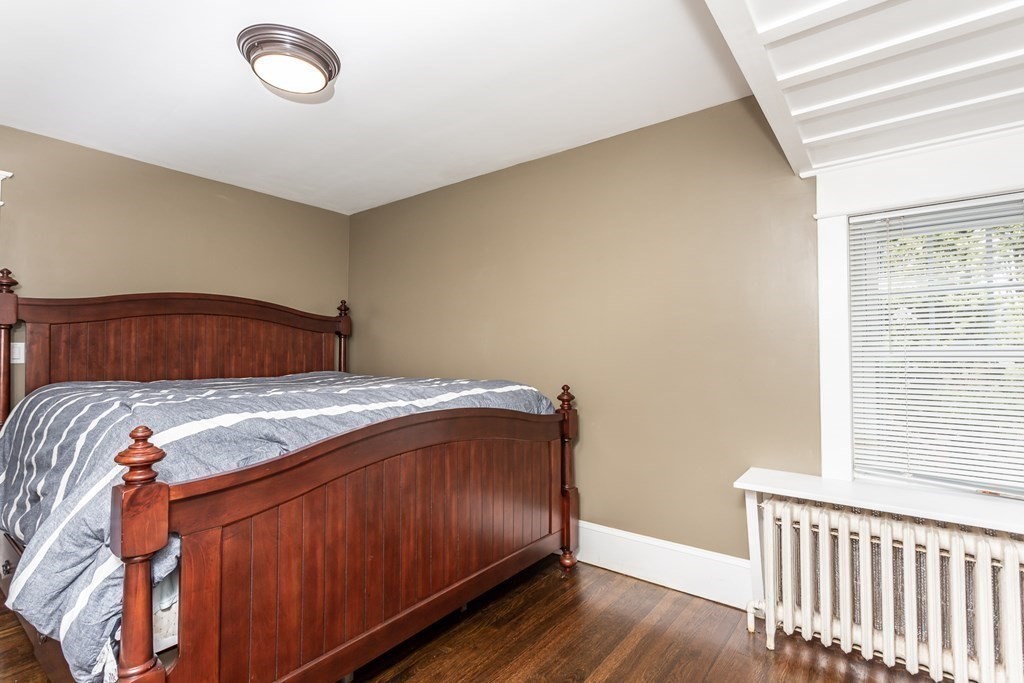355 Rochester Street Fall River, MA 02720 - Photo 22 of 32 Gallery Image 22