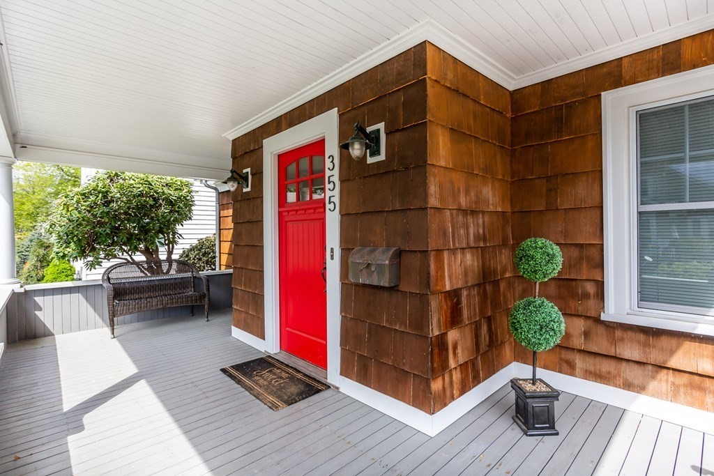 355 Rochester Street Fall River, MA 02720 - Photo 4 of 32 Gallery Image 4