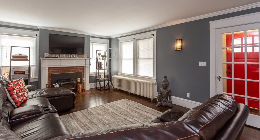 355 Rochester Street Fall River, MA 02720 - Photo 10 of 32 Gallery Image 10