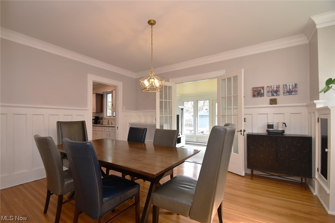 2637 Dartmoor Road Cleveland, OH 44118 - Photo 8 of 35