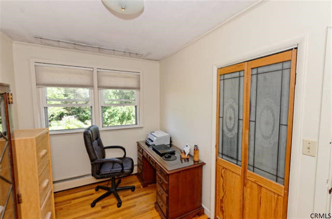 129 Van Aernem Road Malta, NY 12020 - Photo 18 of 25 Photo 18