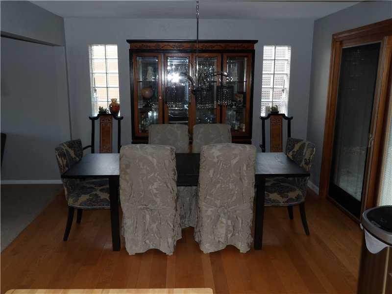 174 Reed Drive Green Tree, PA 15205 - Photo 4 of 12 Dining Room.