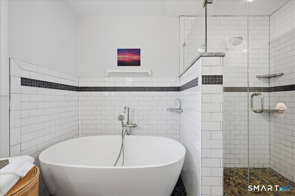 99 Sleepy Hollow Road East Lyme, CT 06357 - Photo 20 of 40 Relax and unwind in the deep soaker tub.