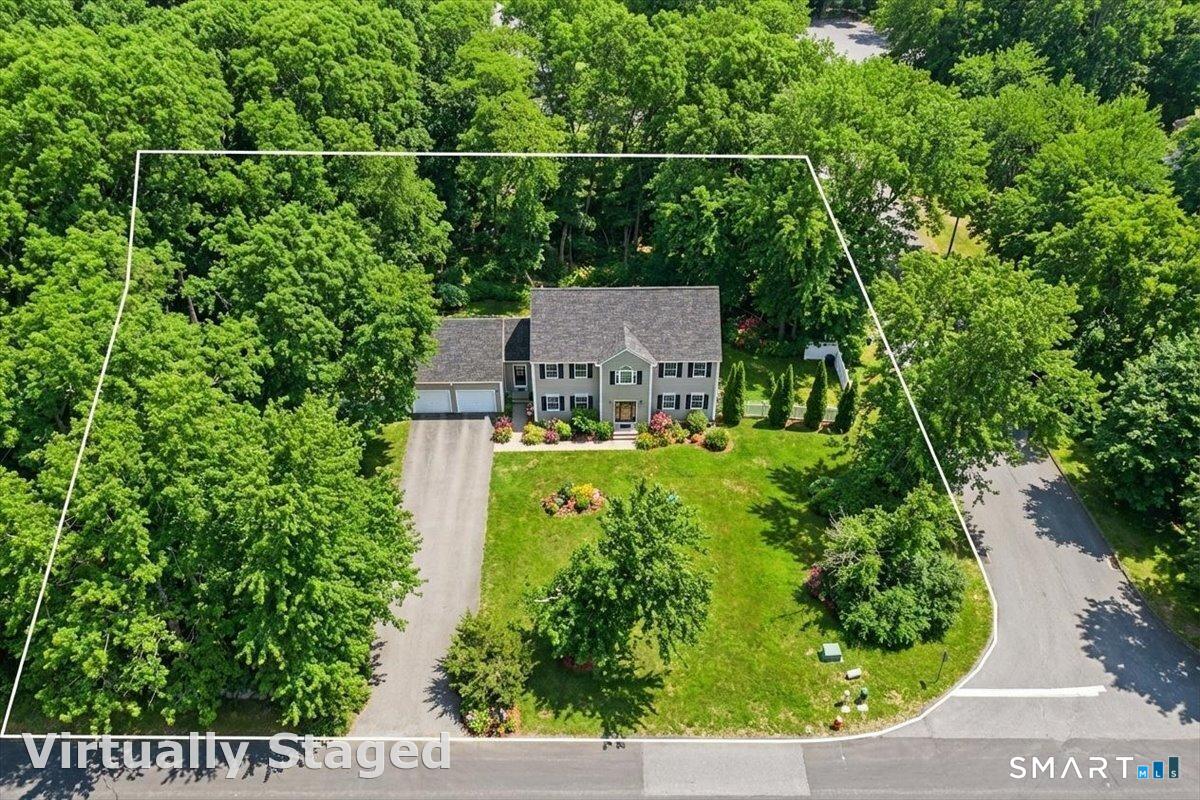 99 Sleepy Hollow Road East Lyme, CT 06357 - Photo 4 of 40 Private corner lot.