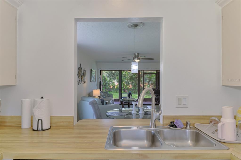 952 North Beneva Road, Unit V23 Sarasota, FL 34232 - Photo 26 of 46 Gallery Image 26