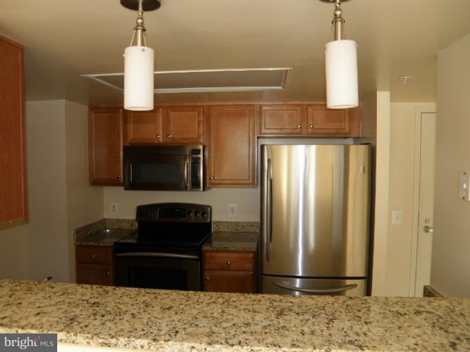11800 Sunset Hills Road, Unit 608 Reston, VA 20190 - Photo 12 of 27 Kitchen