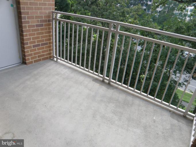 11800 Sunset Hills Road, Unit 608 Reston, VA 20190 - Photo 22 of 27 balcony
