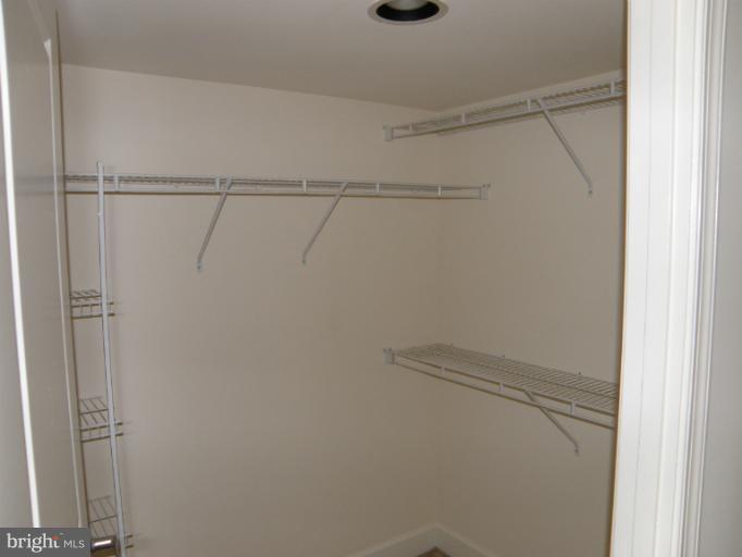 11800 Sunset Hills Road, Unit 608 Reston, VA 20190 - Photo 8 of 27 closet