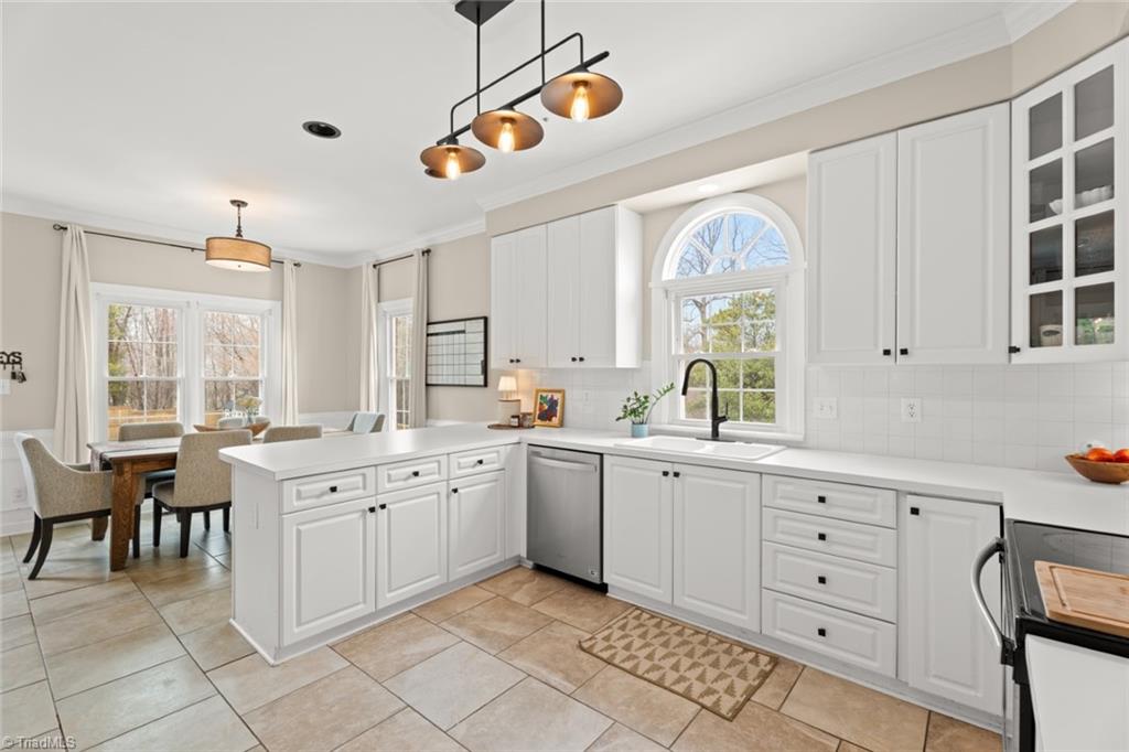 1828 Curraghmore Road Clemmons, NC 27012 - Photo 14 of 48 Gallery Image 14