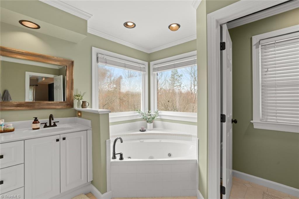 1828 Curraghmore Road Clemmons, NC 27012 - Photo 29 of 48 Gallery Image 29