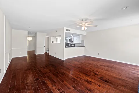 $580,000 | 3966 Far W Boulevard, Austin, TX 78731