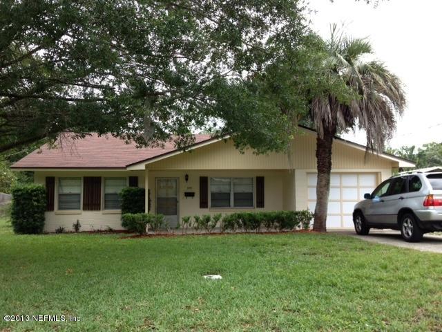 355 Sapelo Road Jacksonville, FL 32216 - Photo 1 of 13 Front