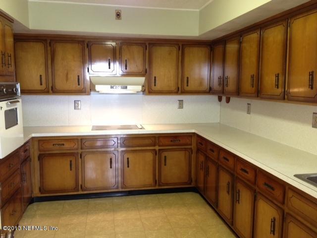 355 Sapelo Road Jacksonville, FL 32216 - Photo 5 of 13 Kitchen view 1