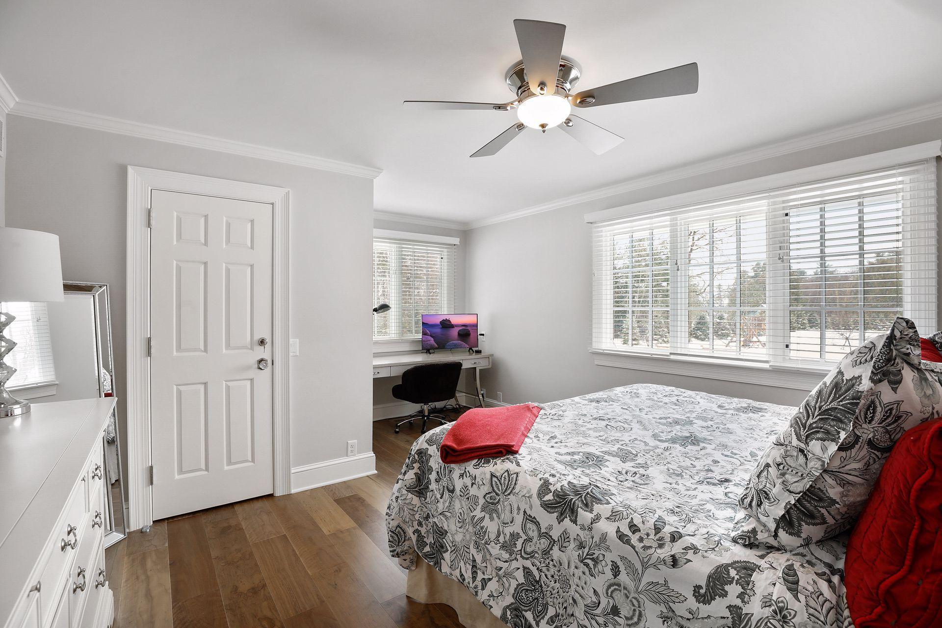 374 Ferndale Road West Wayzata, MN 55391 - Photo 28 of 44 Gallery Image 28