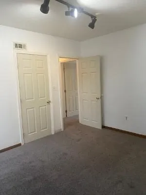 $2,300 | 8 Jackson Street, Unit B4, Quincy, MA 02169