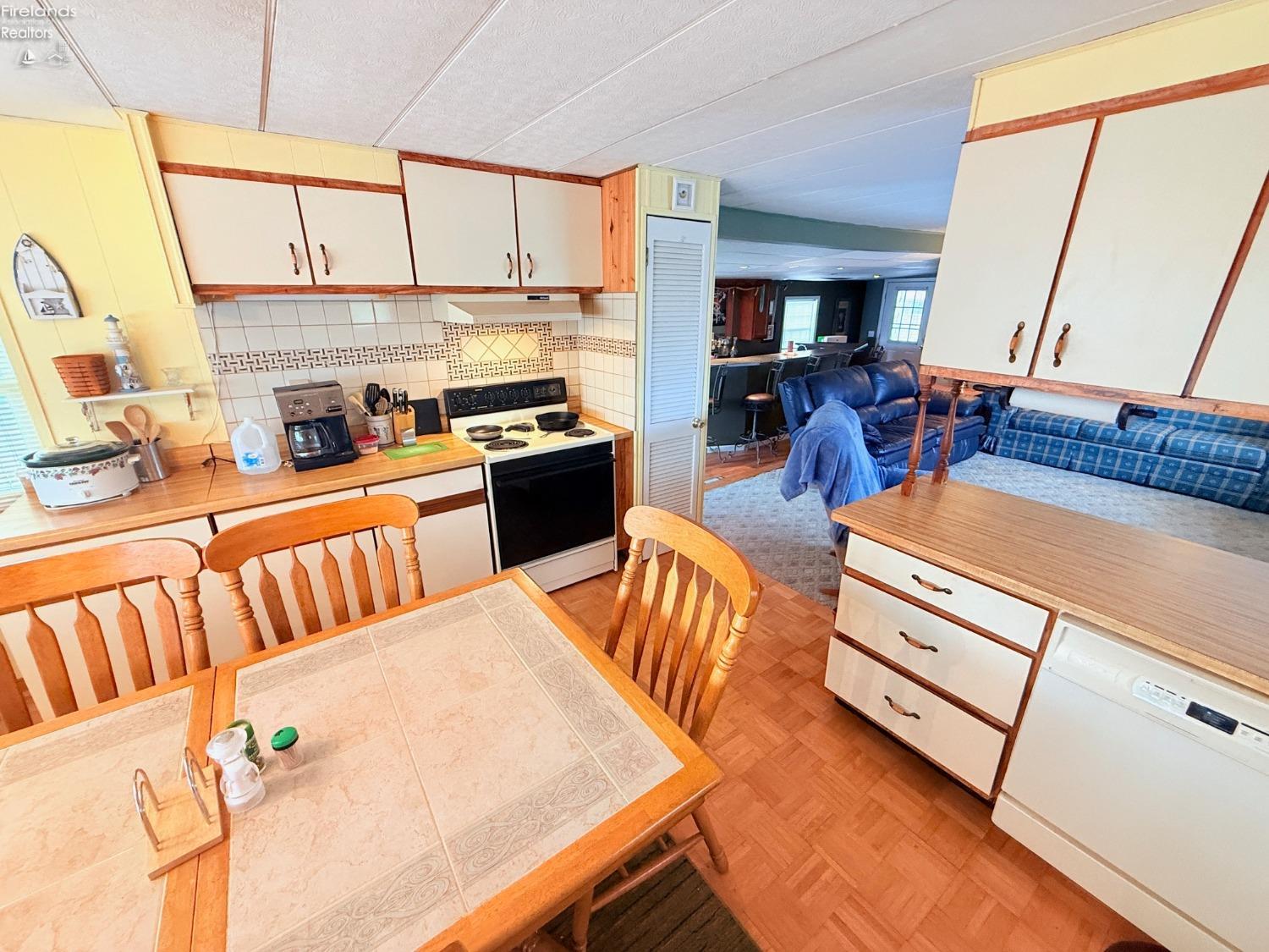 999 North Buck Road, Unit 43 Lakeside Marblehead, OH 43440 - Photo 17 of 38 Gallery Image 17