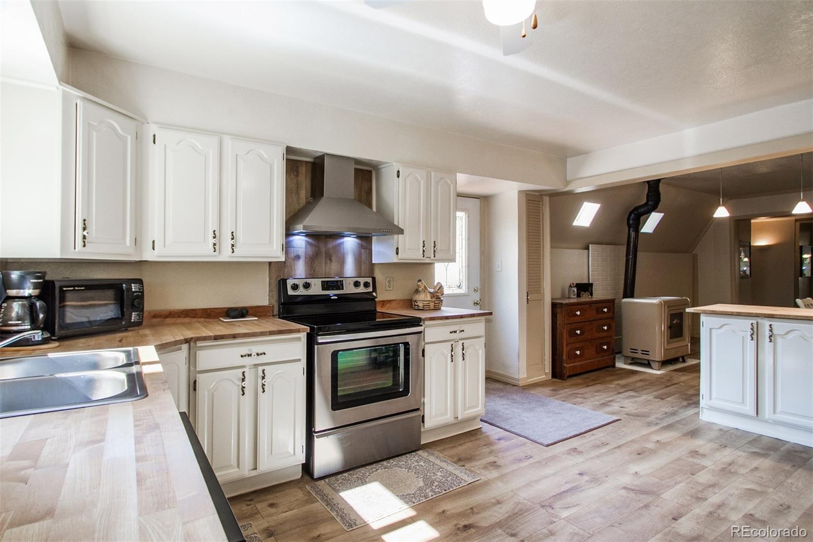 372 Blue Spruce Road Black Hawk, CO 80422 - Photo 5 of 31 Gallery Image 5