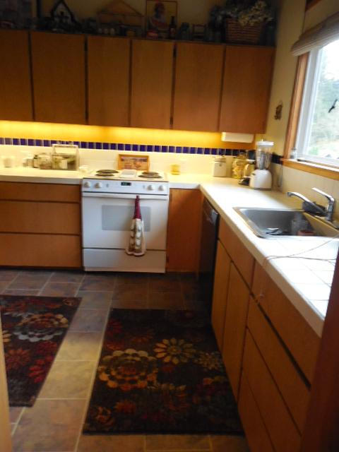 9550 Kilchis River Road Tillamook, OR 97141 - Photo 14 of 34 Kitchen 3