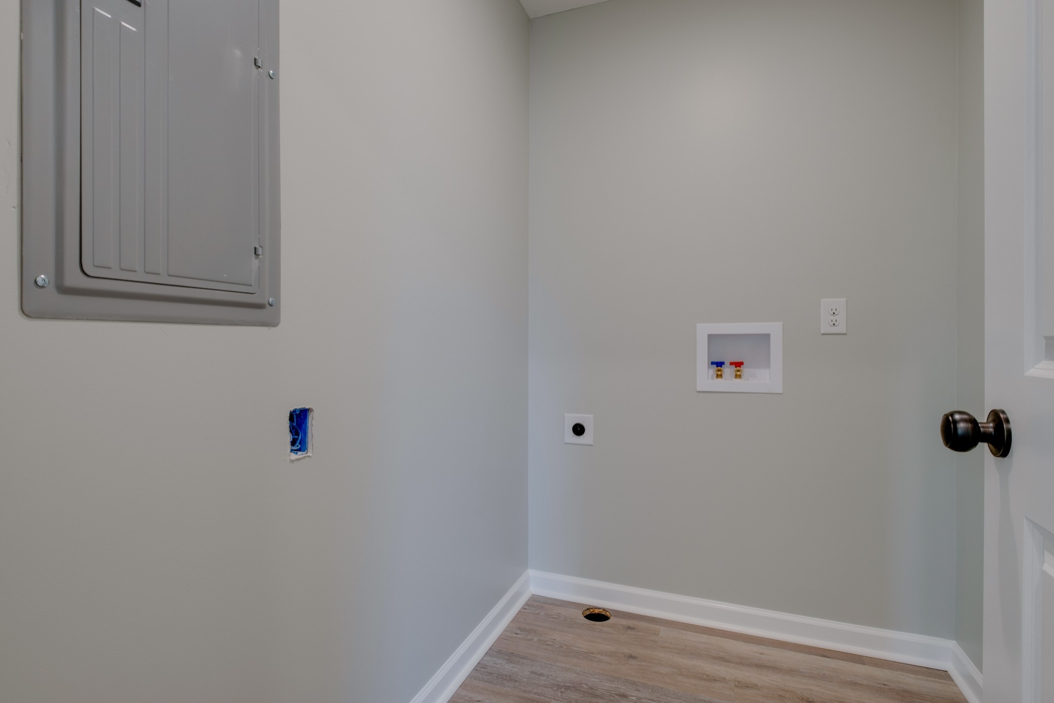 125 Vivian Lane Carthage, TN 37030 - Photo 20 of 30 a view of a small space