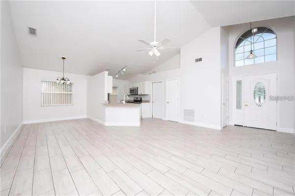 $2,200 | 1713 Boxeney Drive, Orlando, FL 32837