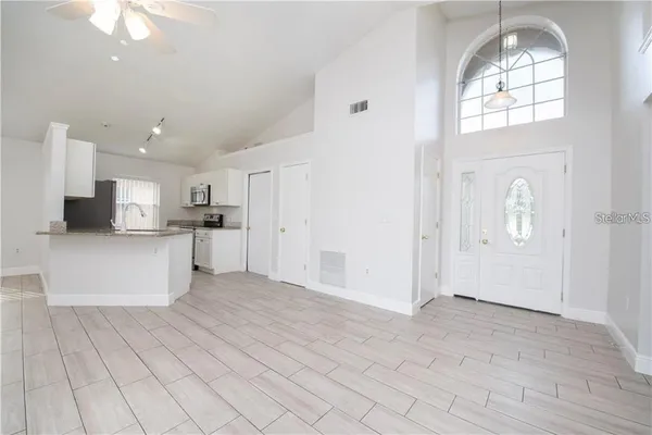 $2,200 | 1713 Boxeney Drive, Orlando, FL 32837